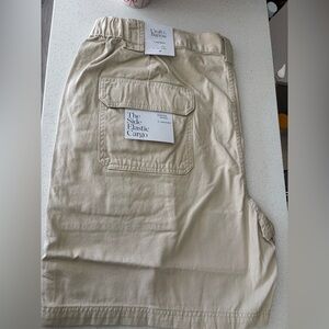 Croft & Barrow men's classic-fit side elastic cargo shorts in a beige - size 44